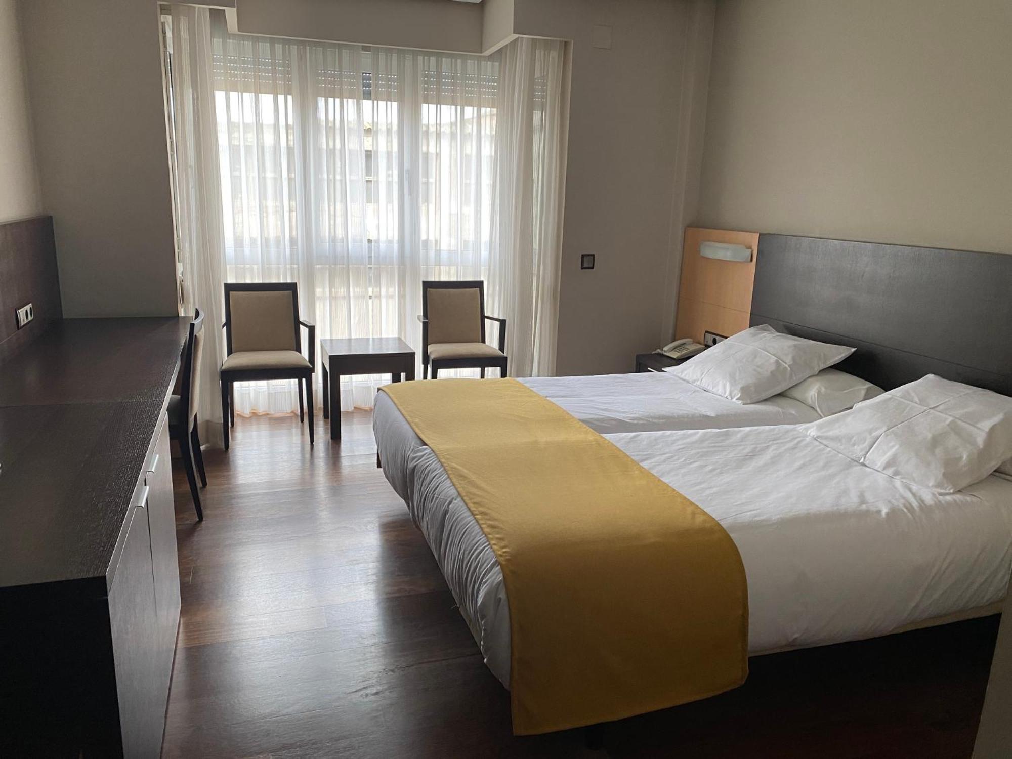 Hotel Rios San Adrián エクステリア 写真