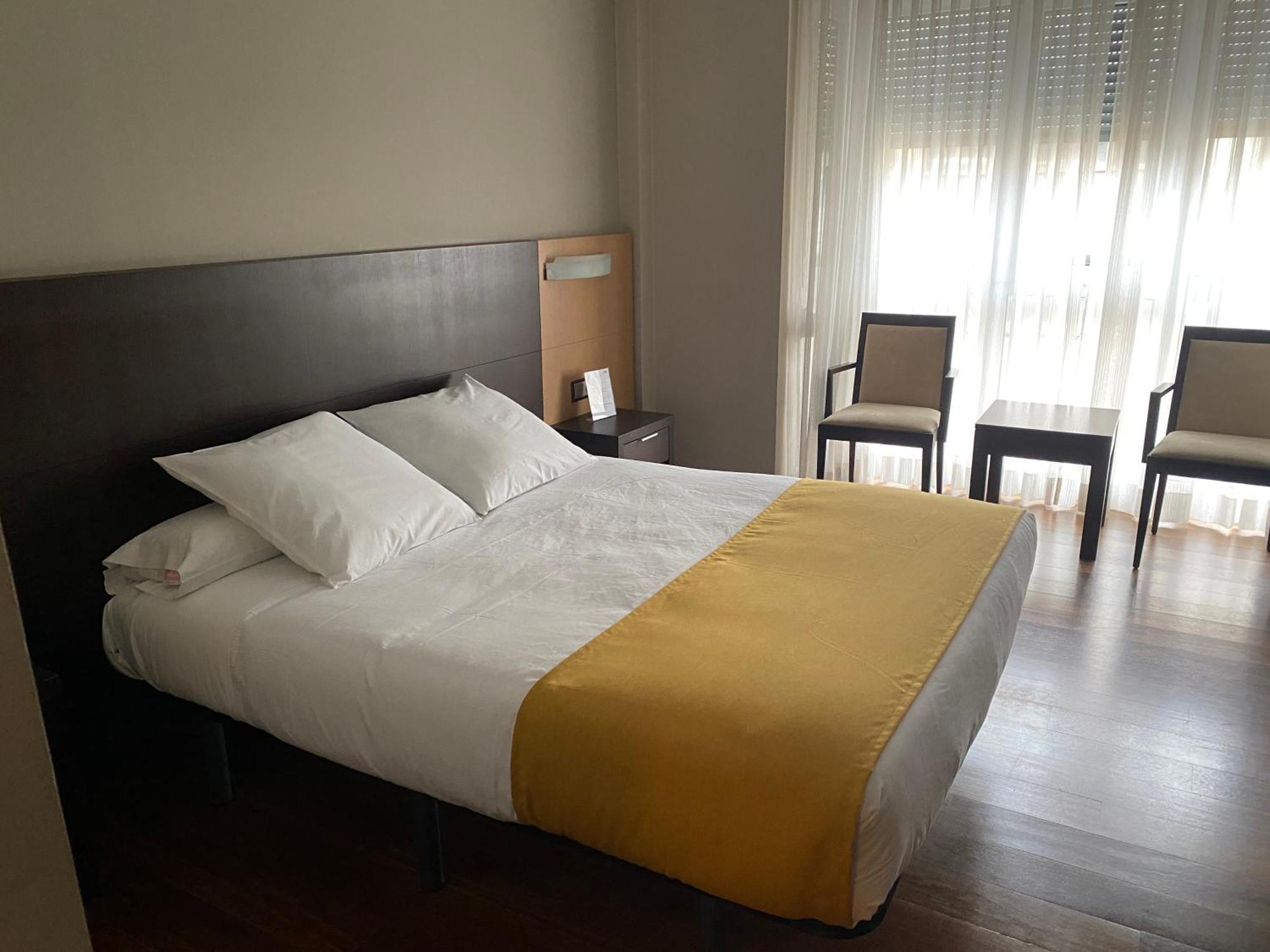 Hotel Rios San Adrián エクステリア 写真
