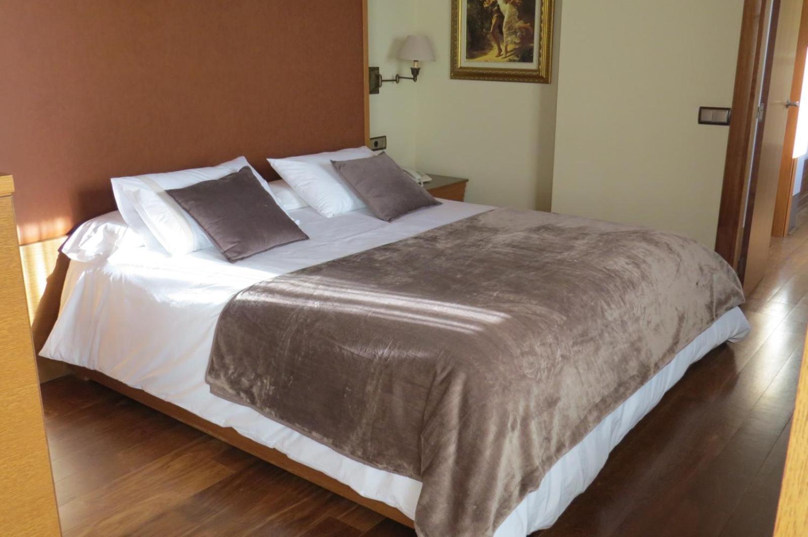 Hotel Rios San Adrián エクステリア 写真