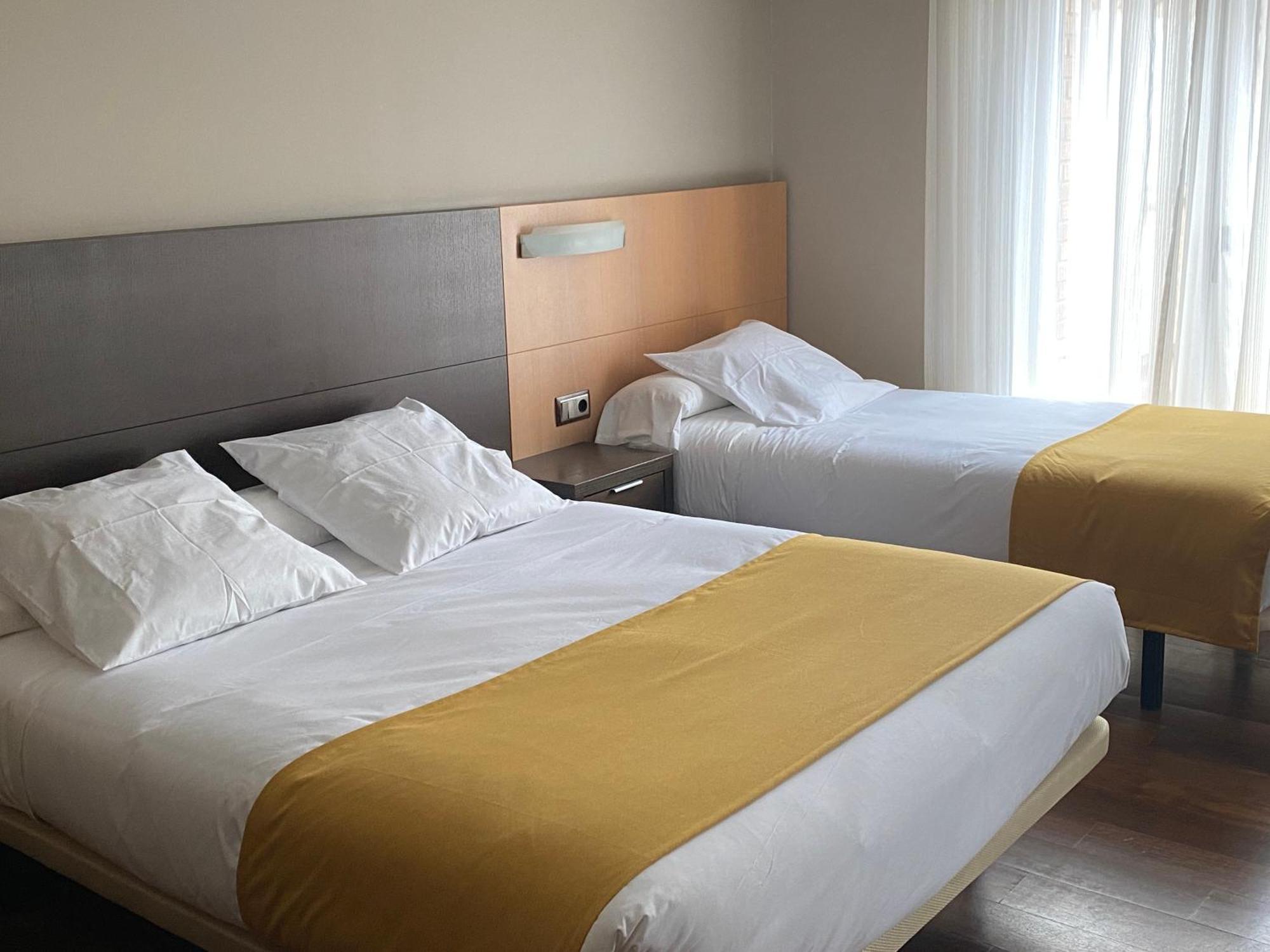 Hotel Rios San Adrián エクステリア 写真